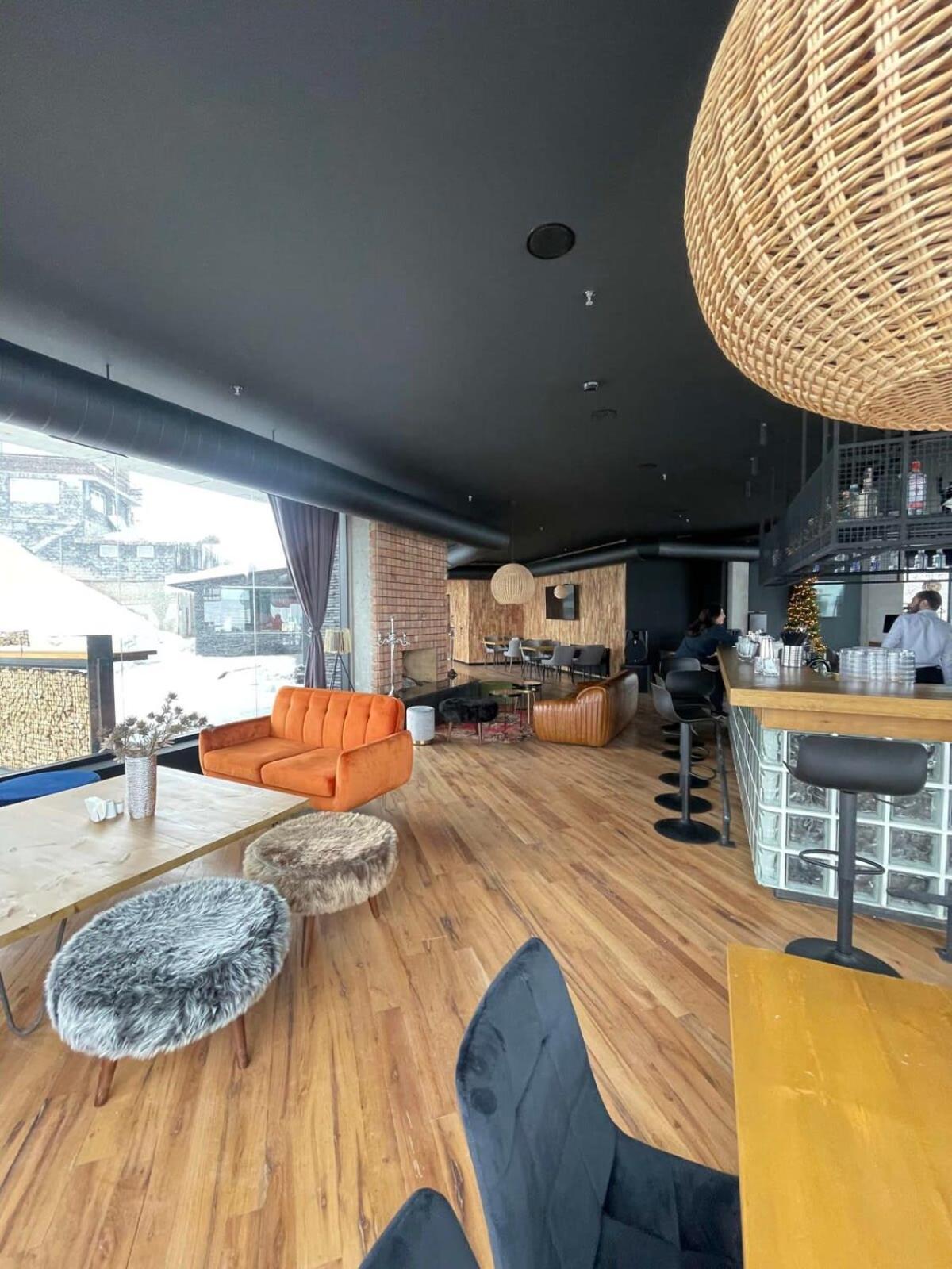 2 In Marshall Project Apartment