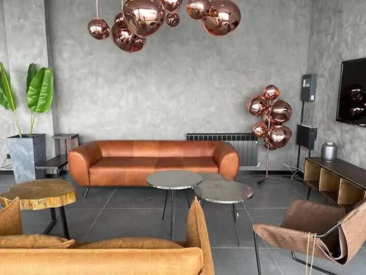 Apartment 2 In Marshall Project *